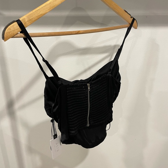 ASTR THE LABEL JANET TOP BLACK - Picture 4 of 5